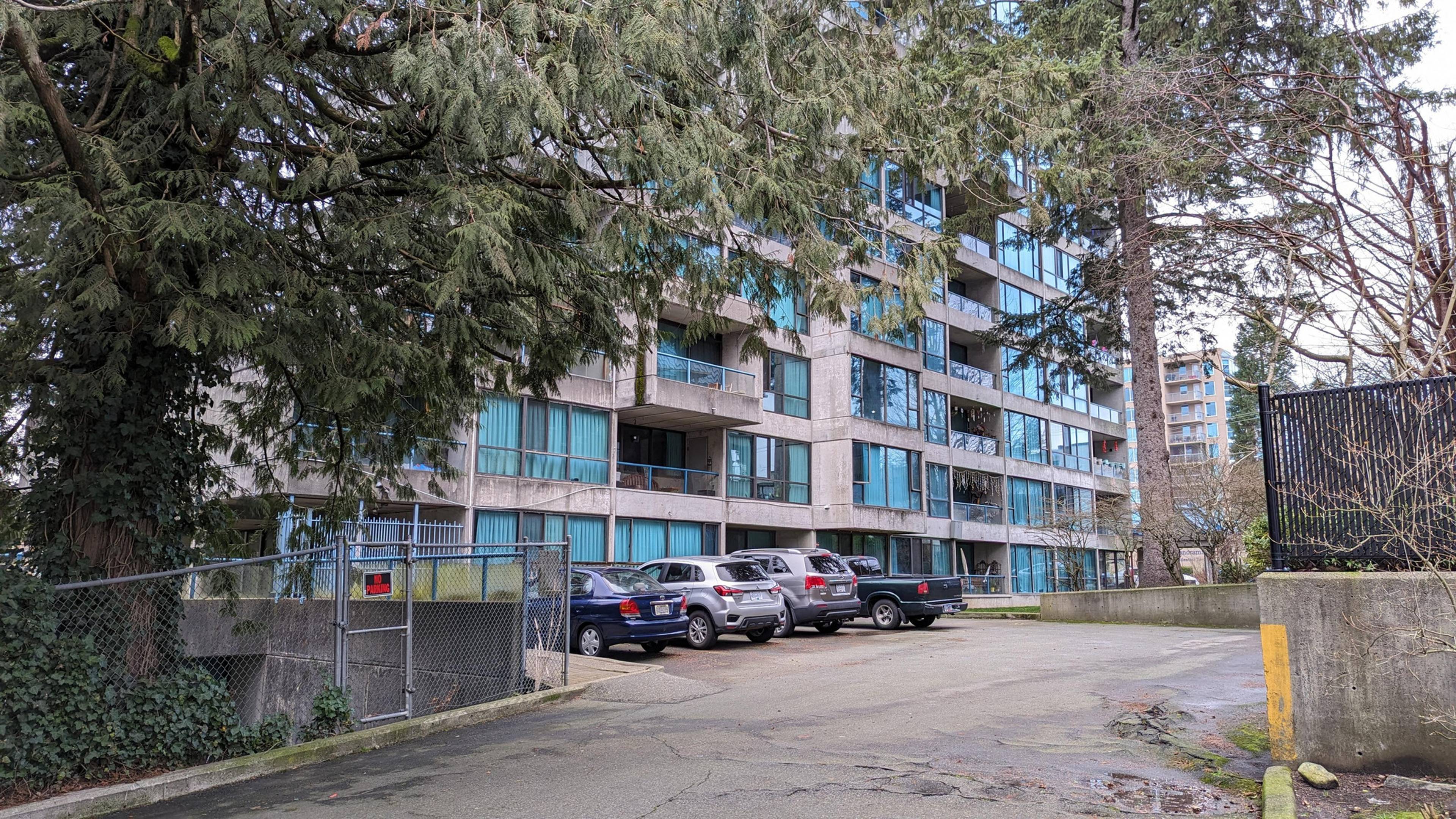 Mainstreet Maple Ridge Apartments Apartment Building