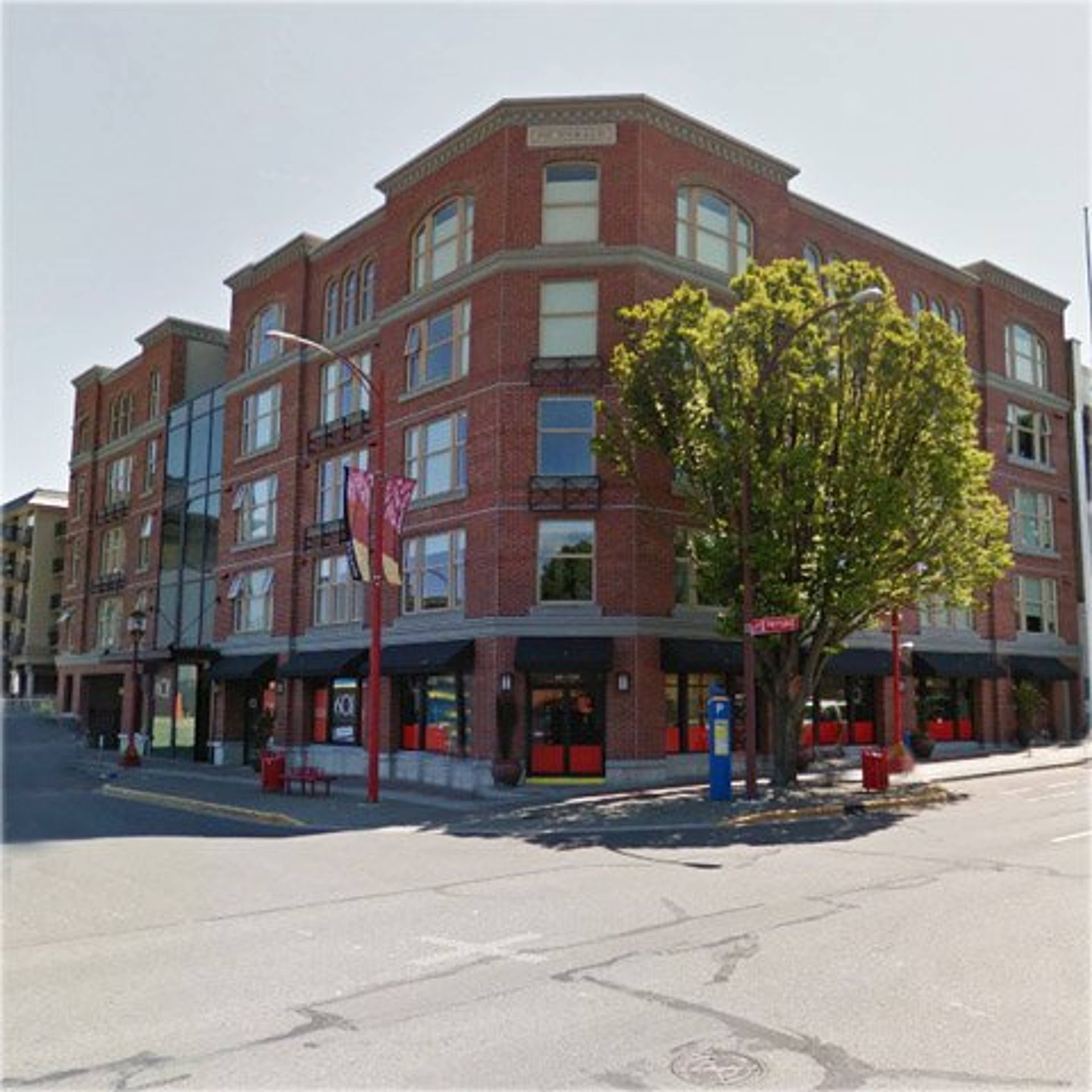 601 Herald Apartment Building