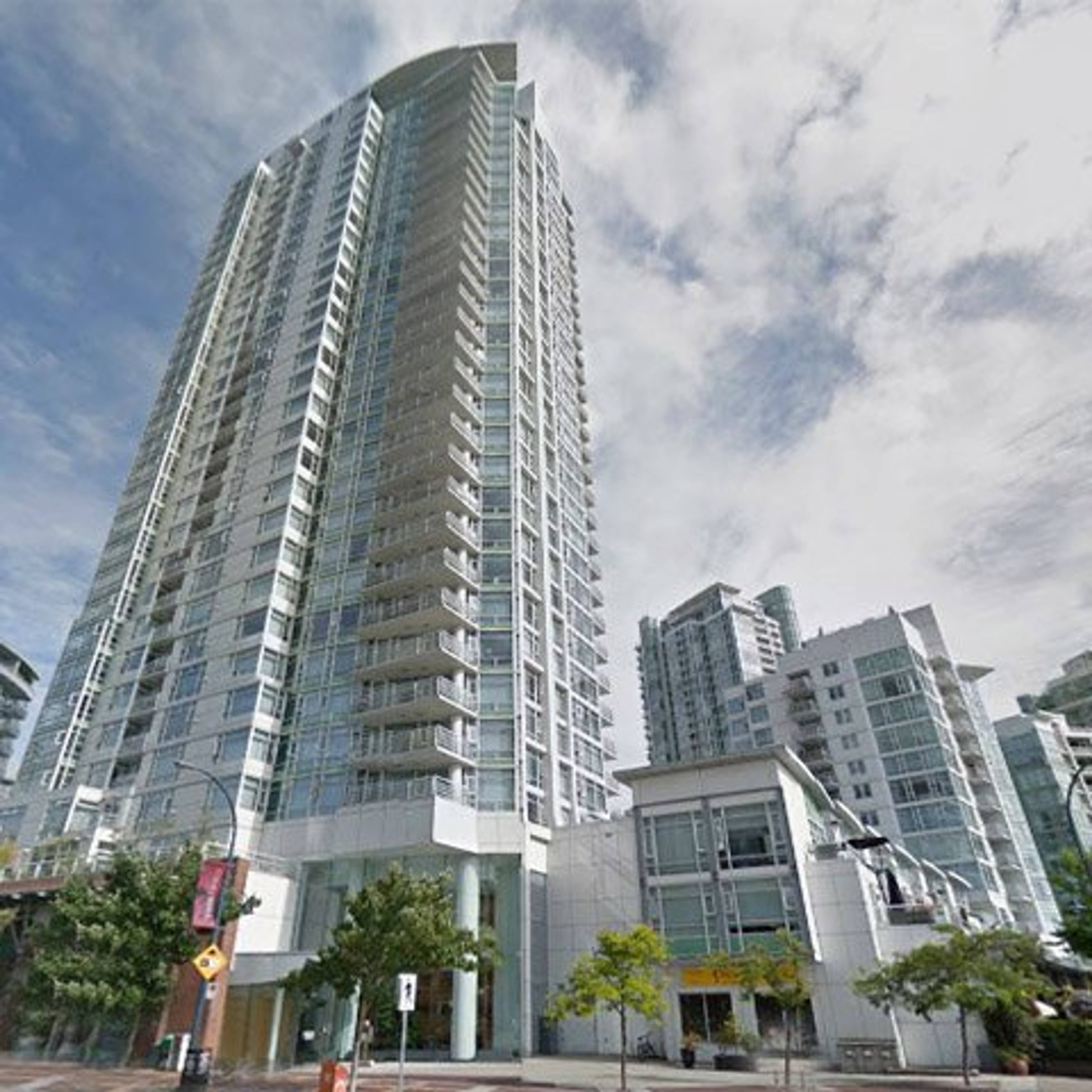 Aquarius 1 Apartment Building