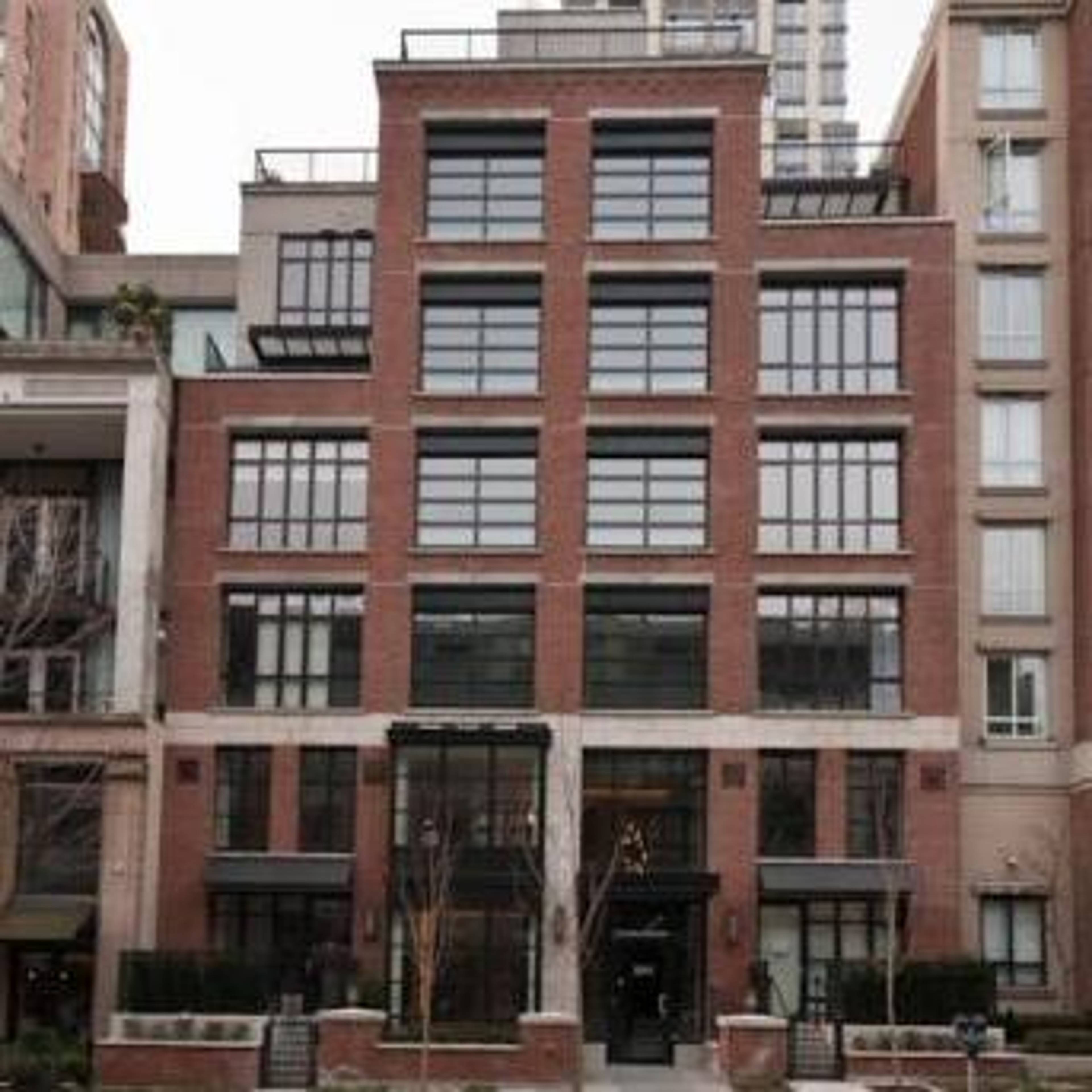 1241 Homer Apartment Building