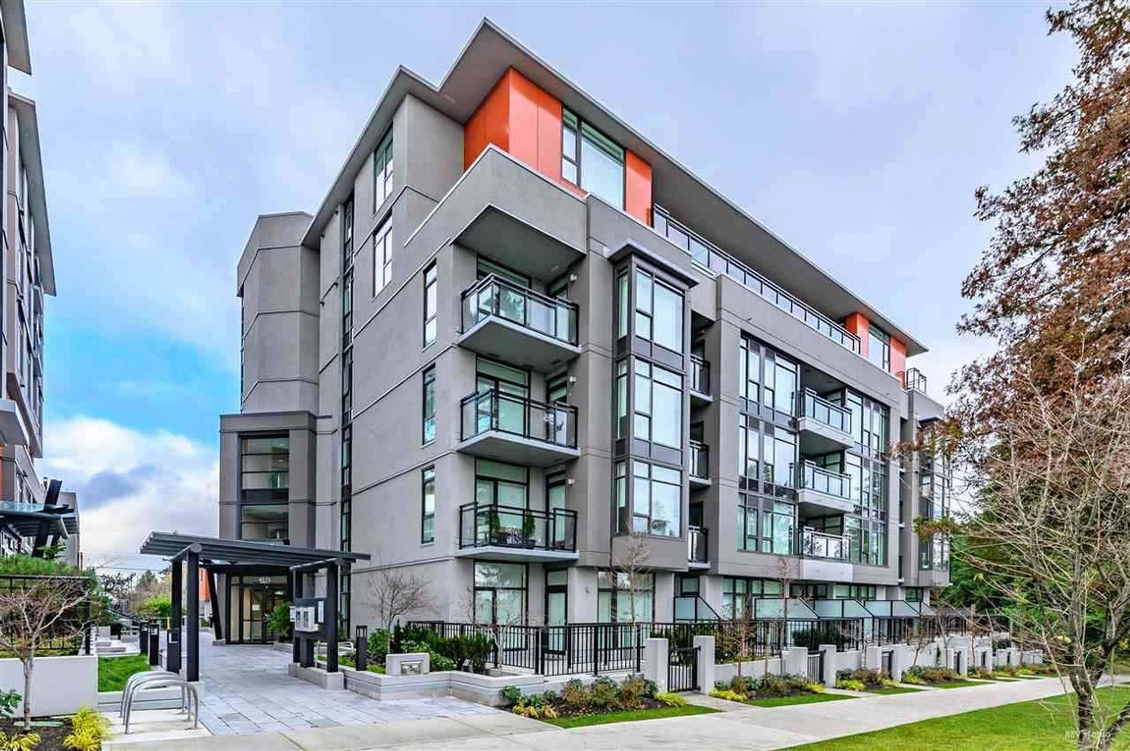 15 Bed  · 2 Bath for rent $300 / day