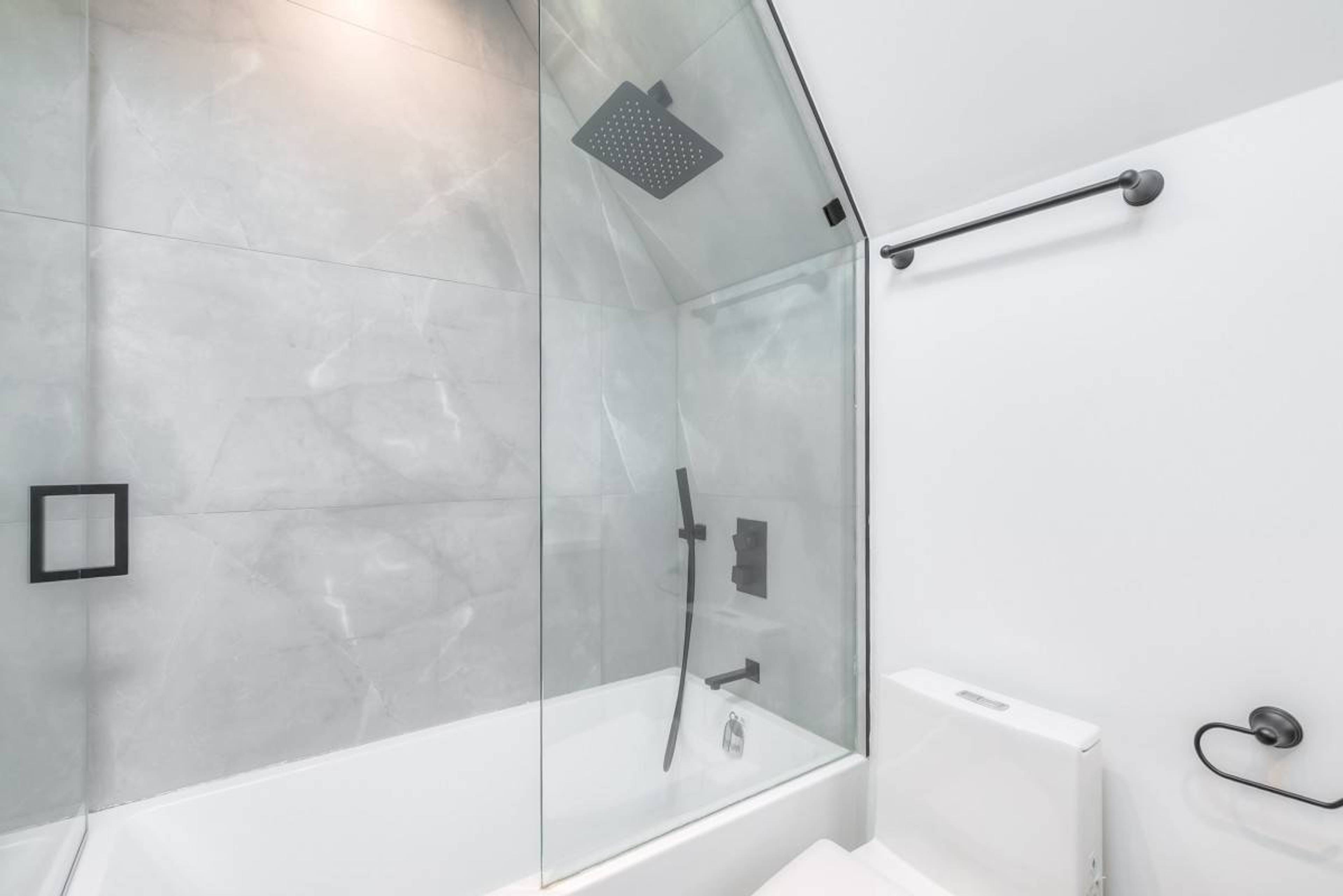 37 Boustead Avenue 14